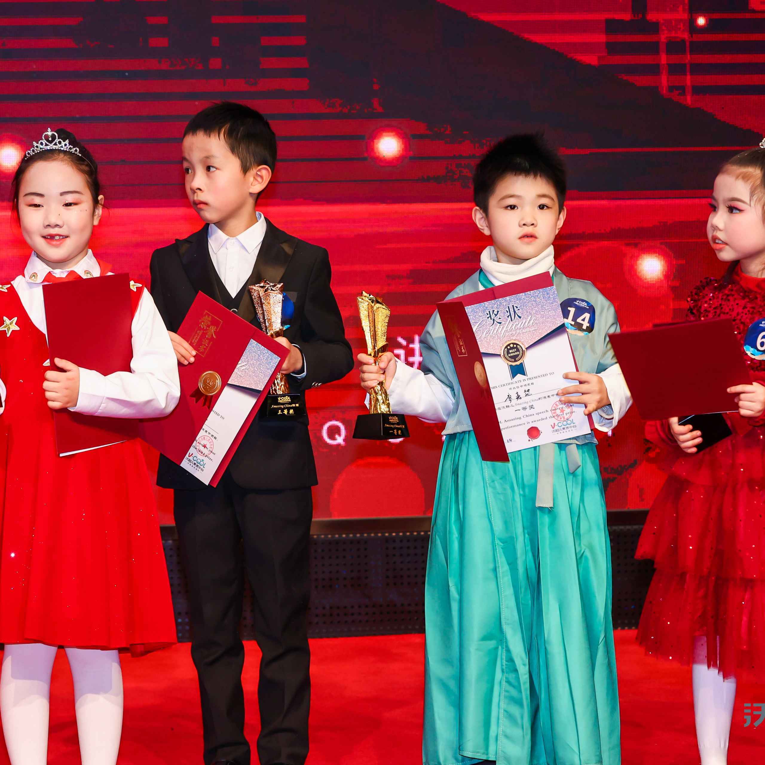 开云体育登录-观众热捧选手风采，活动人气高涨