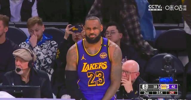 开云官网-包含湖人篮网激烈对决，场上实力碰撞令人震撼的词条