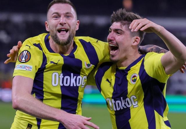 开云体育下载-欧洲强队实力对决，激烈比赛引发球迷狂热的简单介绍