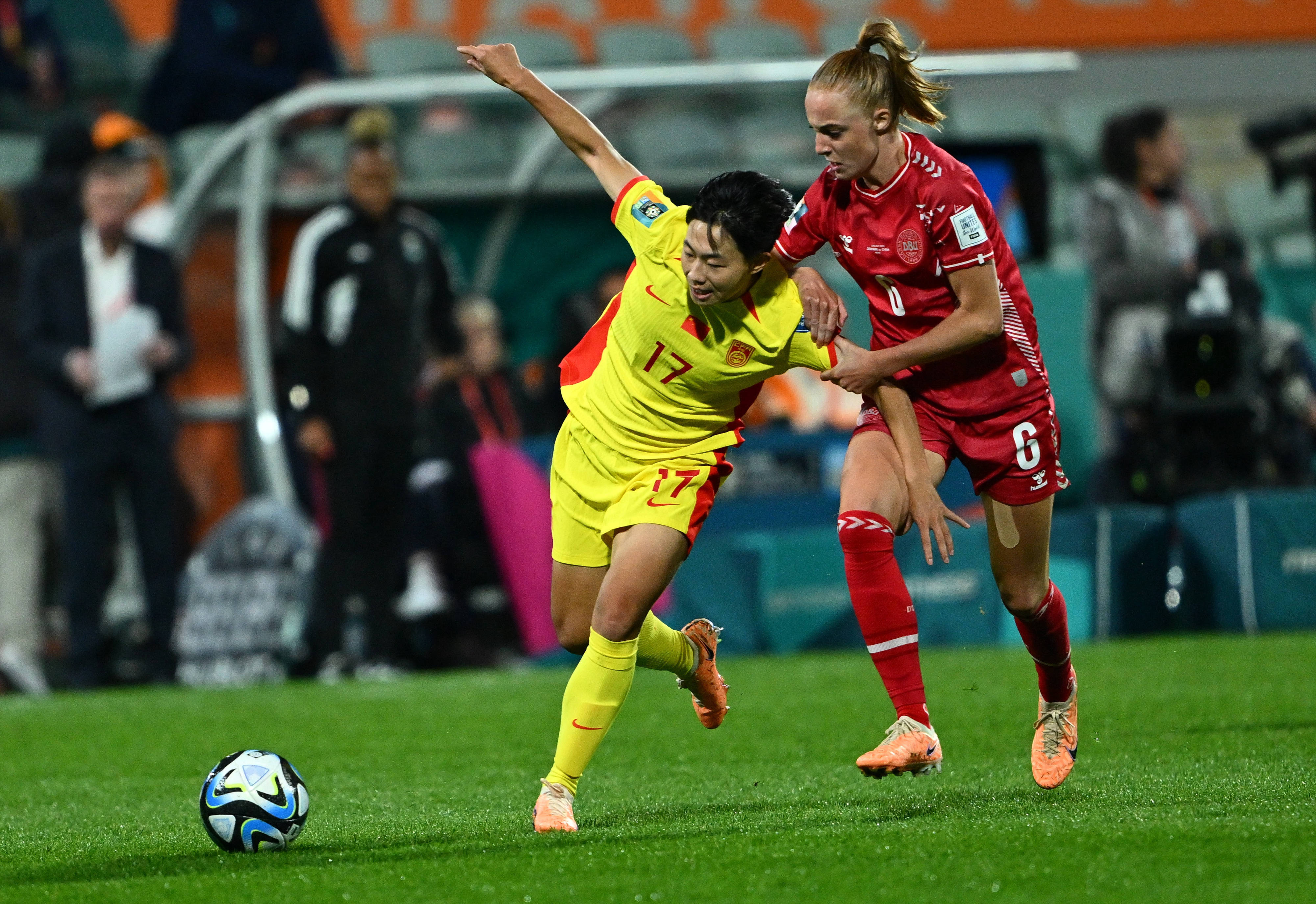 开云体育入口-包含世界体育盛事：女足比赛引爆热潮的词条