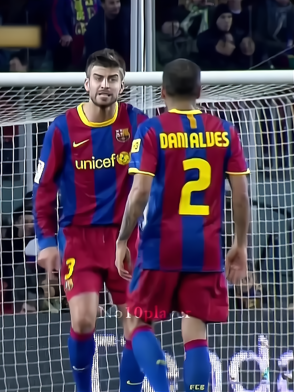 开云APP-足球赛场上惊险刺激，众多球员斗志昂扬的简单介绍