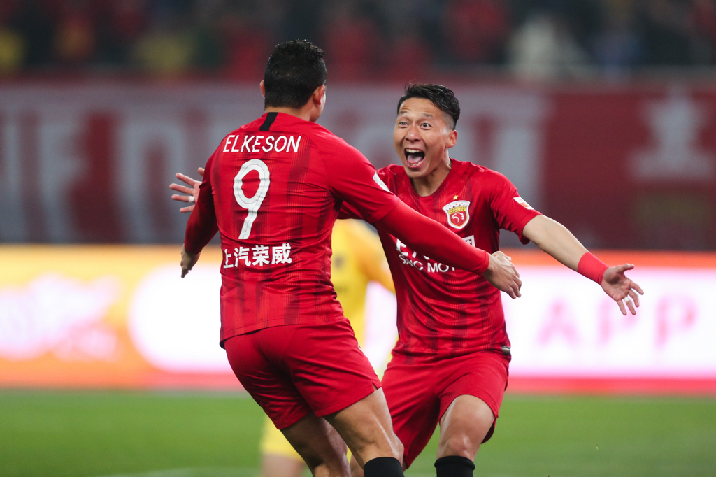 开云体育在线-上港客场战平苏宁，保持稳定