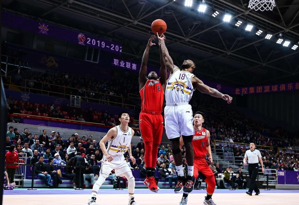 开云体育-包含美洲篮球赛季后赛淘汰赛火热进行的词条