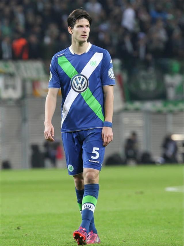 开云体育下载-沙尔克04战绩不断攀升，欧战席位逼近的简单介绍