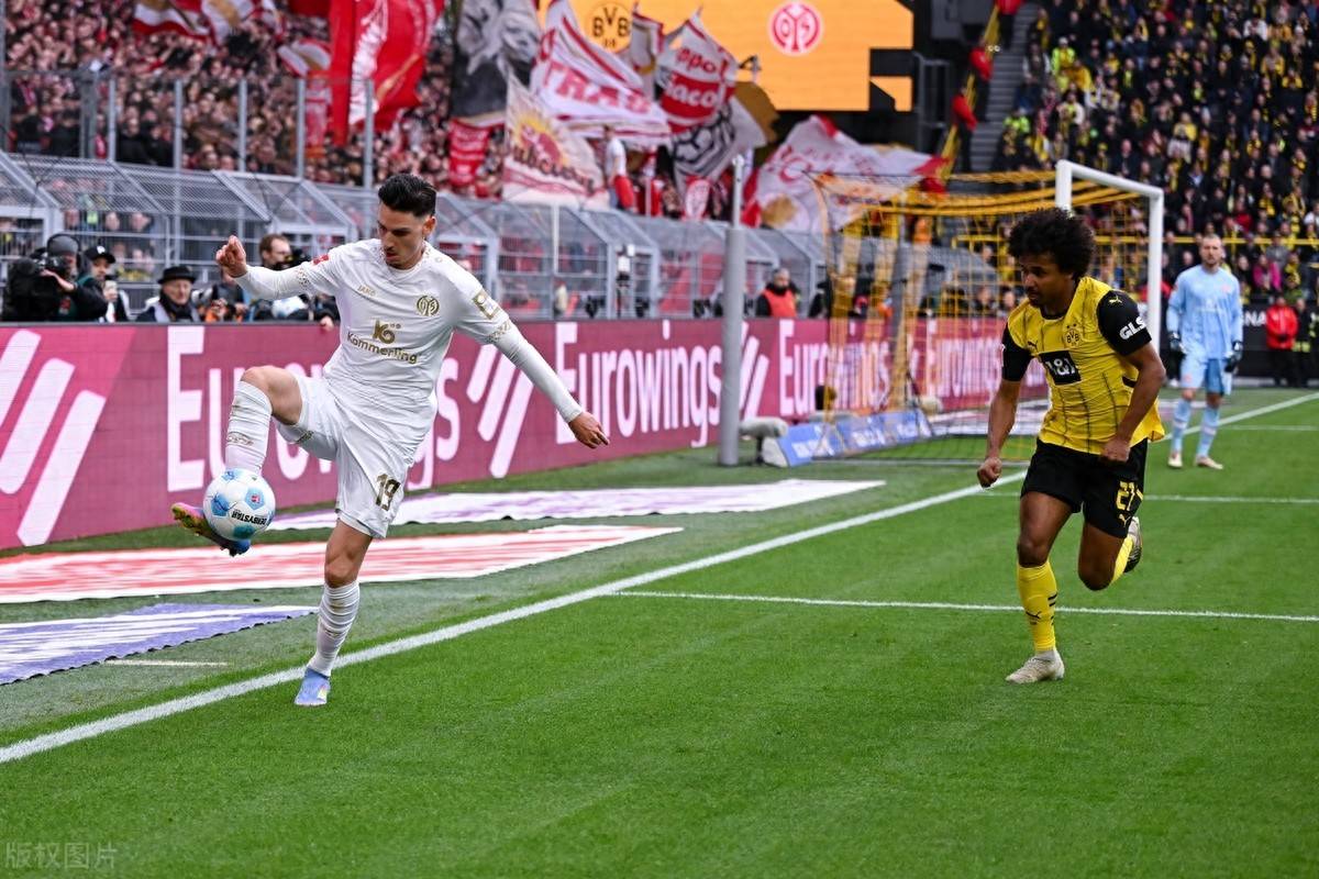 开云体育官网-弗赖堡客场击败多特蒙德，爆冷取得胜利