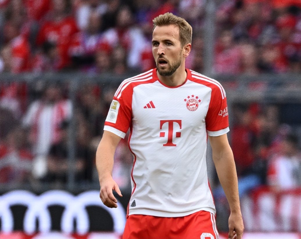 开云官网-拜仁慕尼黑客场战平哈塞尔坠，提前晋级淘汰赛