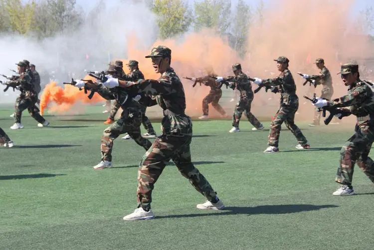 开云官网-关于老妇人锋线火力全开，攻守兼备取得胜利的信息