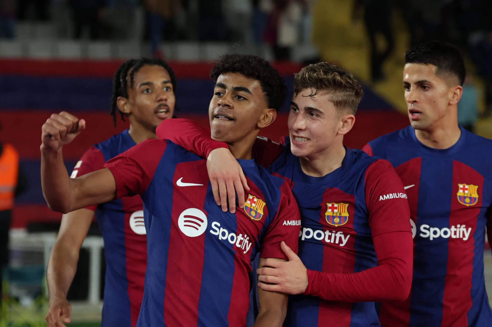 开云下载-多特蒙德铁卫受伤下场，或缺席接下来比赛