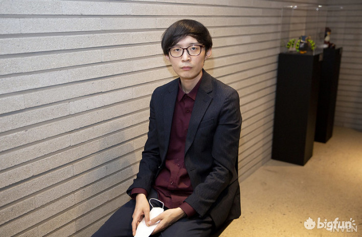 开云体育-包含DRX力克SHR，Gumayusi操刀奇招英雄翻盘激烈交锋成都决赛之夜，引爆全场热议的词条