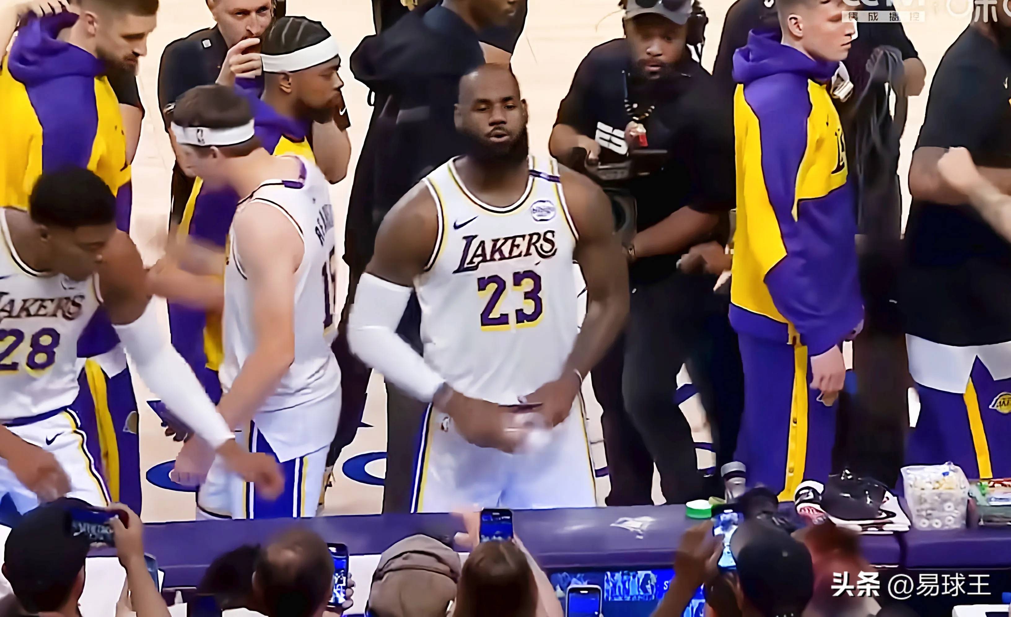 开云体育登录-快船全队受伤，遭遇连败