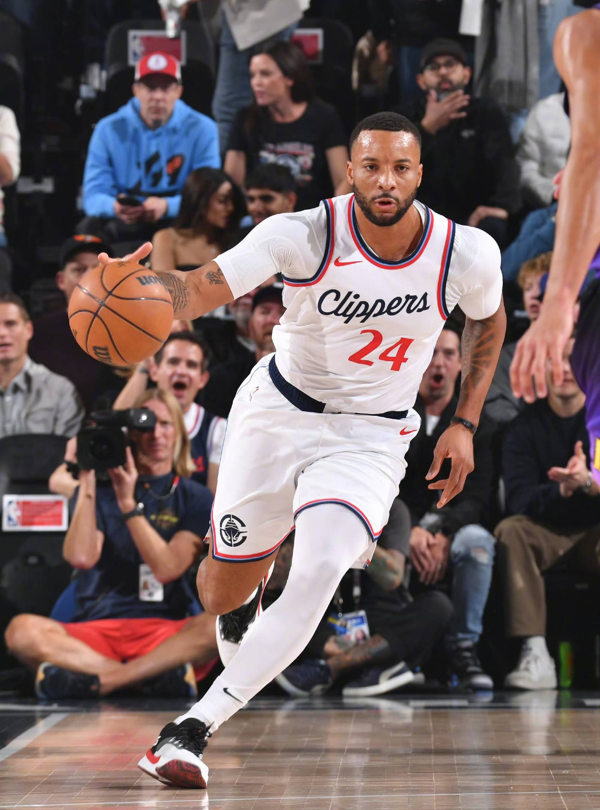 开云体育中国-快船队逆转胜掘金，取得五连胜的简单介绍