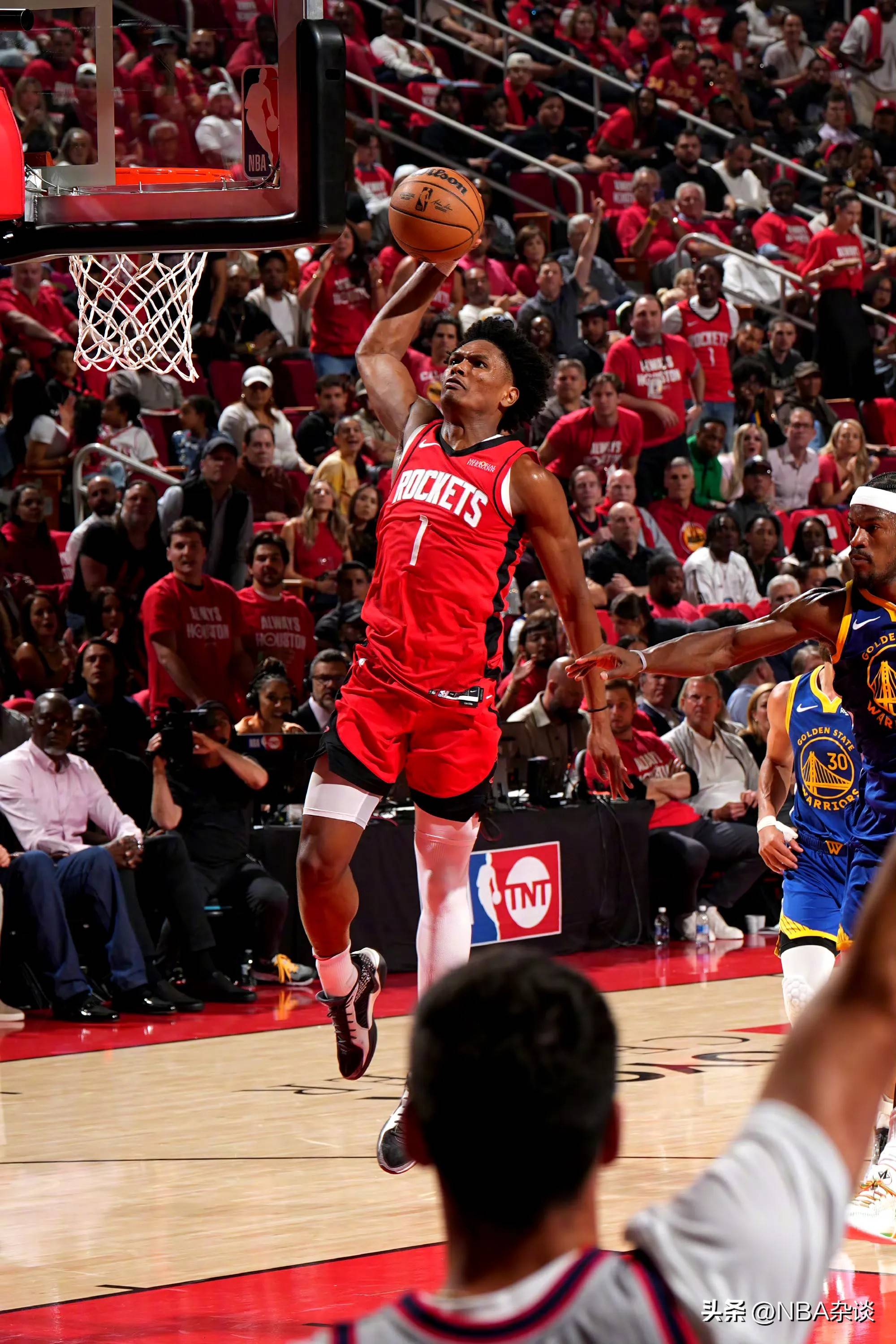 开云体育官方网站-猛龙主场大胜火箭取得五连胜